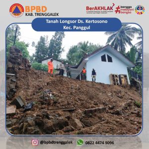 Tanah LONGSOR. Lokasi : SDN 2 Kertosono RT. 24 RW. 08 Dsn. Gebang Ds. Kertosono Kec. Panggul. Sabtu 01 April 2023