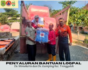 Jum’at, 20 September 2024. BPBD Kabupaten Trenggalek Memberikan Bantuan Tandon dan Terpal ke Warga Terdampak Kekeringan