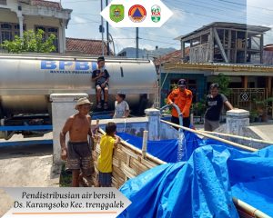 Kamis, 3 Oktober 2024 BPBD Kab. Trenggalek mendistribusikan bantuan air bersih ke Ds. Ngulanwetan Kec. Pogalan, Ds. Ngepeh Kec. Tugu, Ds. Karangsoko dan Ds. Sumberdadi Kec. Trenggalek dan Ds. jatiprahu Kec. Karangan