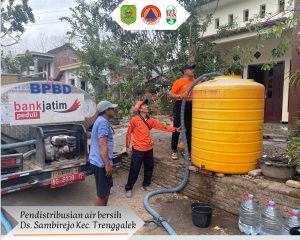 Minggu, 6 Oktober 2024 BPBD Kab. Trenggalek mendistribusikan bantuan air bersih ke Ds. Dawuhan, Ds. Parakan dan Ds. Sambirejo Kec. Trenggalek