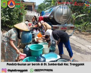 Selasa, 29 Oktober 2024 BPBD Kab. Trenggalek bersama Bappeda mendistribusikan bantuan air bersih ke Kec. Trenggalek Desa Karangsuko dan Desa Sumberdadi