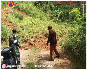 Senin, 2 Desember 2024. Terjadi Tanah Longsor di Desa Tangkil Kecamatan Panggul Kabupaten Trenggalek