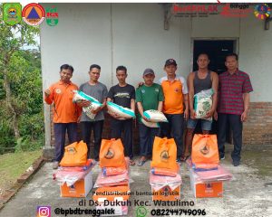 Kamis, 5 Desember 2024, BPBD Trenggalek menyerahkan bantuan logistik bagi warga terdampak bencana di Ds. Ngadirejo Kec. Pogalan dan warga Ds. Gemaharjo, Ds. Dukuh dan Ds. Sawahan Kec. Watulimo