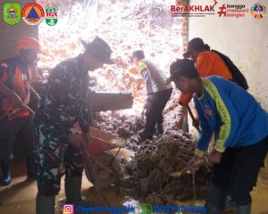 Selasa,10 Desember 2024. Terjadi Tanah Longsor di RT.23 RW. 12 DSN. NJATI DESA SAWAHAN KEC. PANGGUL